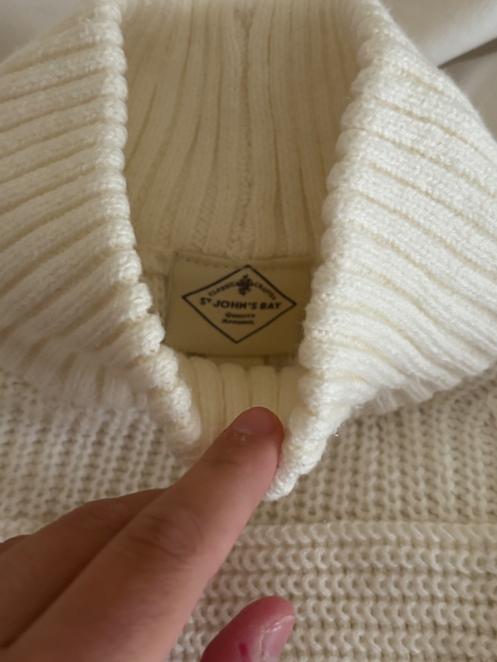 Sweater - Picture 2 of 4